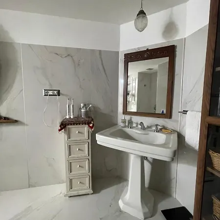 Casa D'arte Angele Apartmán *